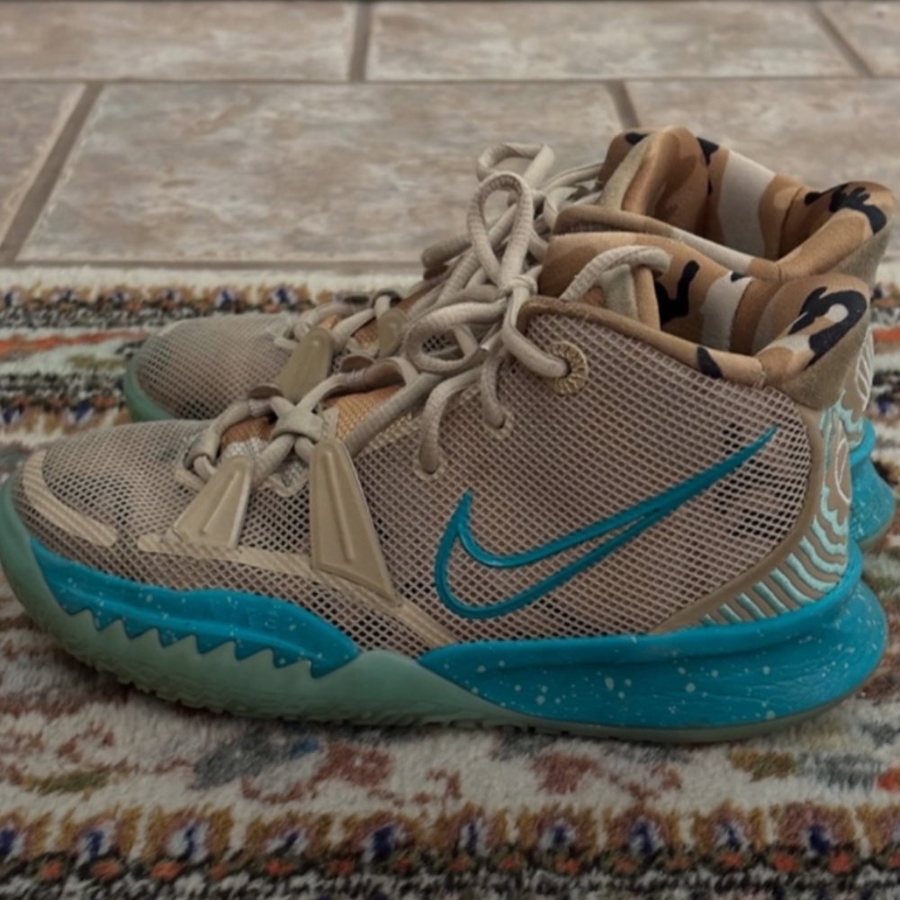 Nike
